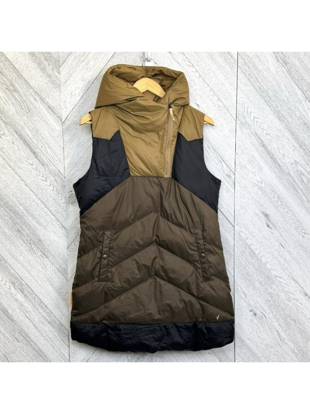 Indyeva Selimut Vest Down Puffer Dress Womens Large Pullover DWR Outdoor